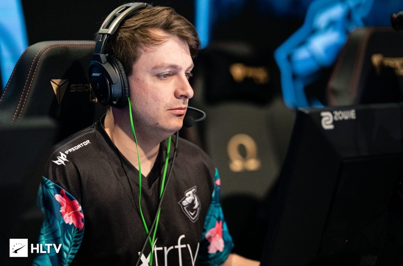 Grayhound Gaming выиграли первый матч на Asia Minor Championship по CSGO