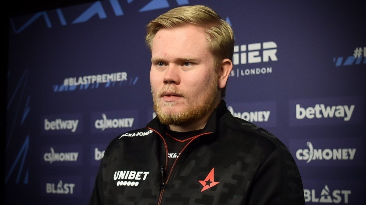 Сенсация в CSGO  два игрока и тренер Astralis ушли в Vitality