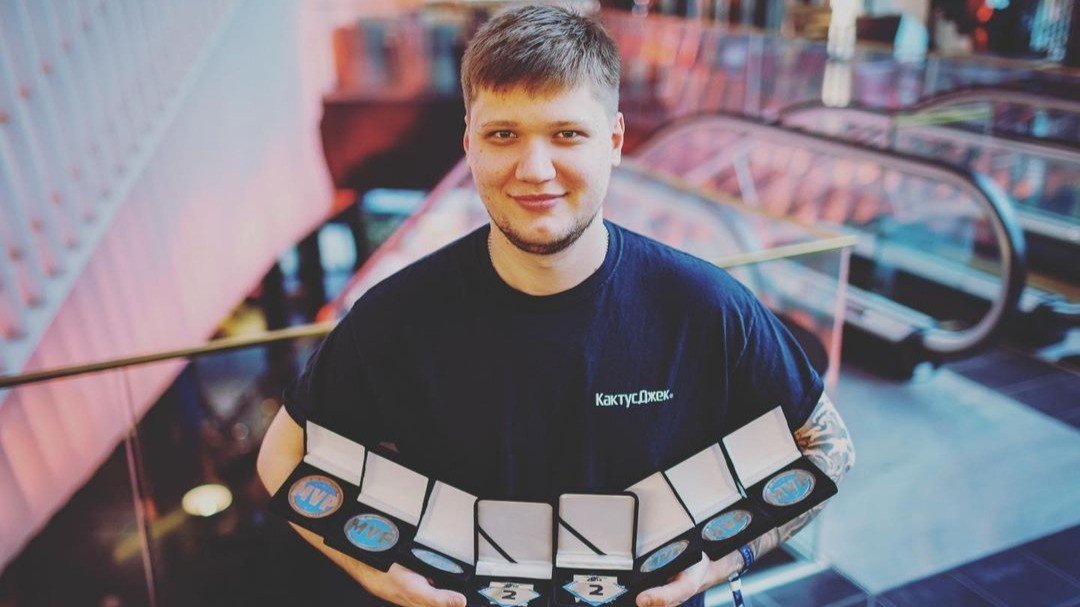S1mple второй раз стал лучшим игроком по CSGO  он побил достижение markeloff