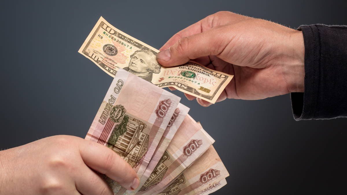 Курс доллара превысил 80 рублей  ждем новое подорожание на игры и видеокарты