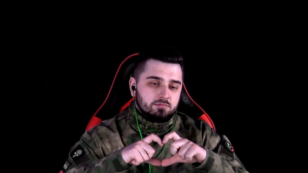 HardPlay соберет команду по CSGO