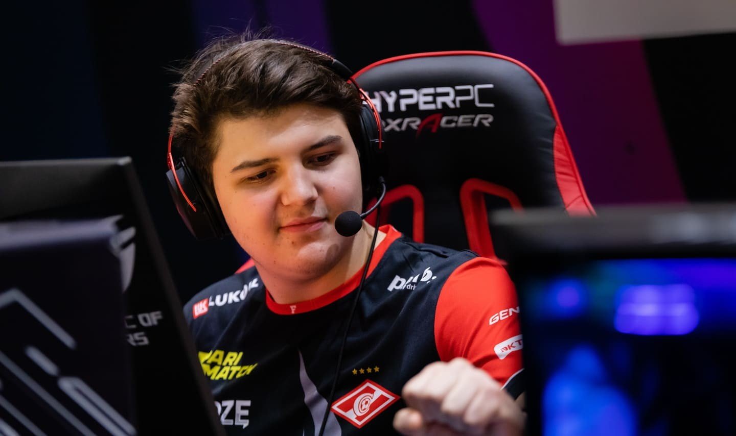 Fl1T выиграл паблик в VK у Jerry