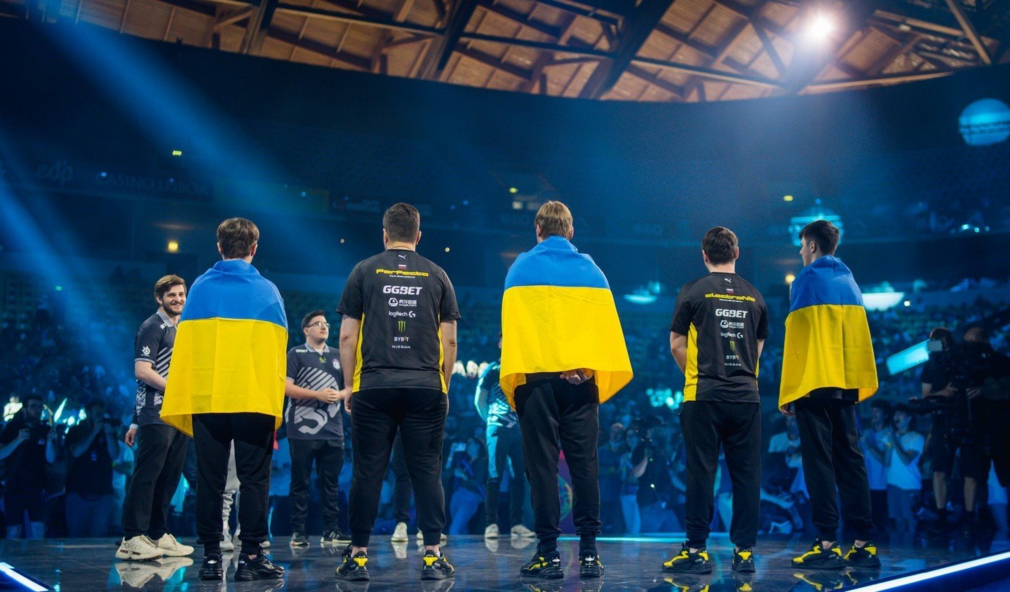 Гонщиков притормозят  прогноз на матч NAVI и Movistar Riders на IEM Cologne 2022