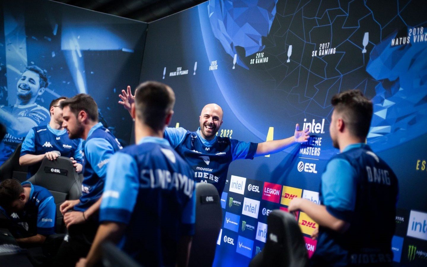 Испанцы не перестают удивлять  прогноз на матч FaZe и Movistar Riders на IEM Cologne 2022