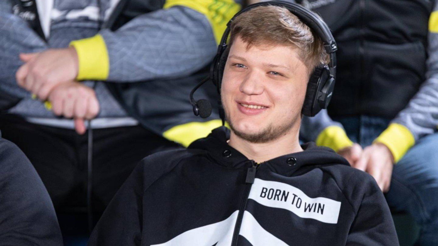 Александр s1mple Костылев