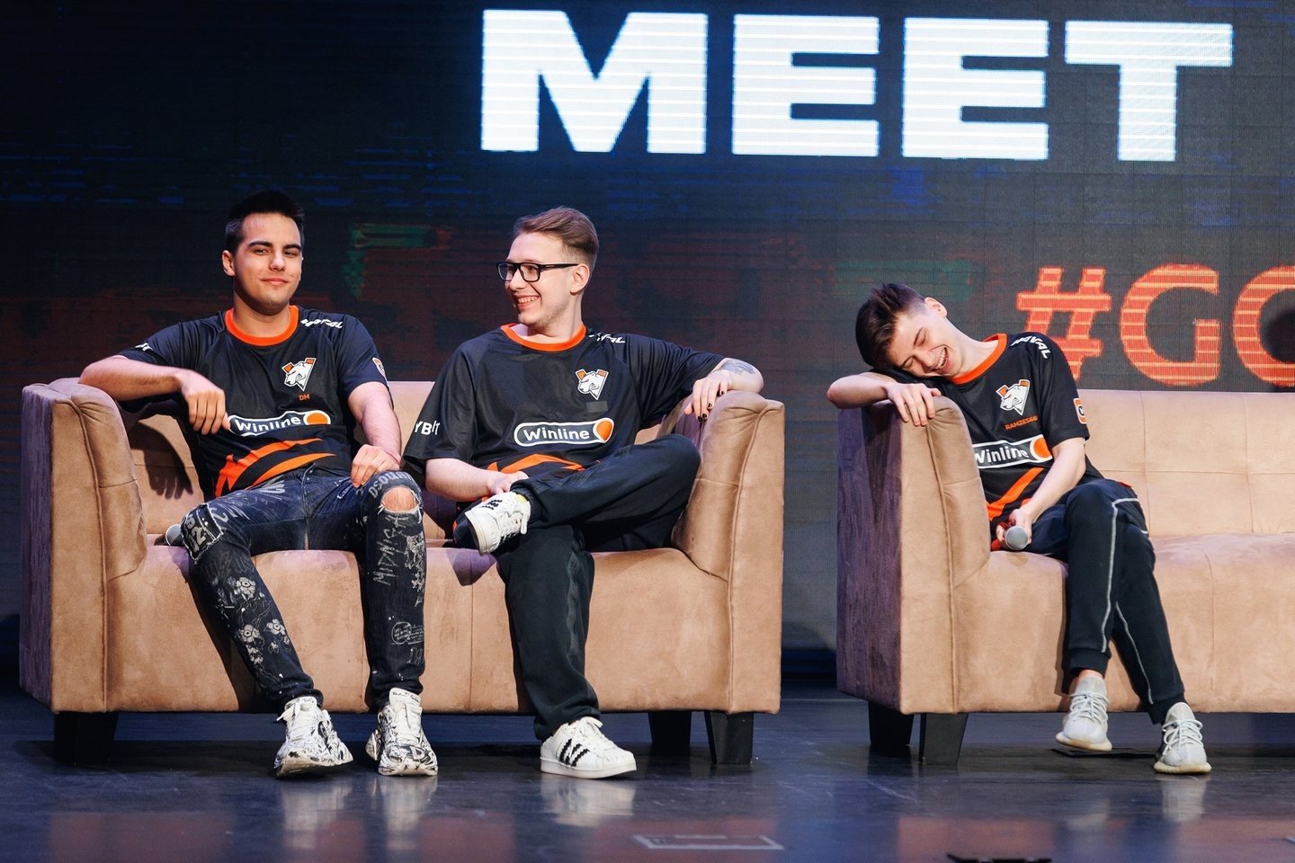 Медведи должны побеждать  прогноз на матч Outsiders vs RNG на PGL Arlington Major 2022