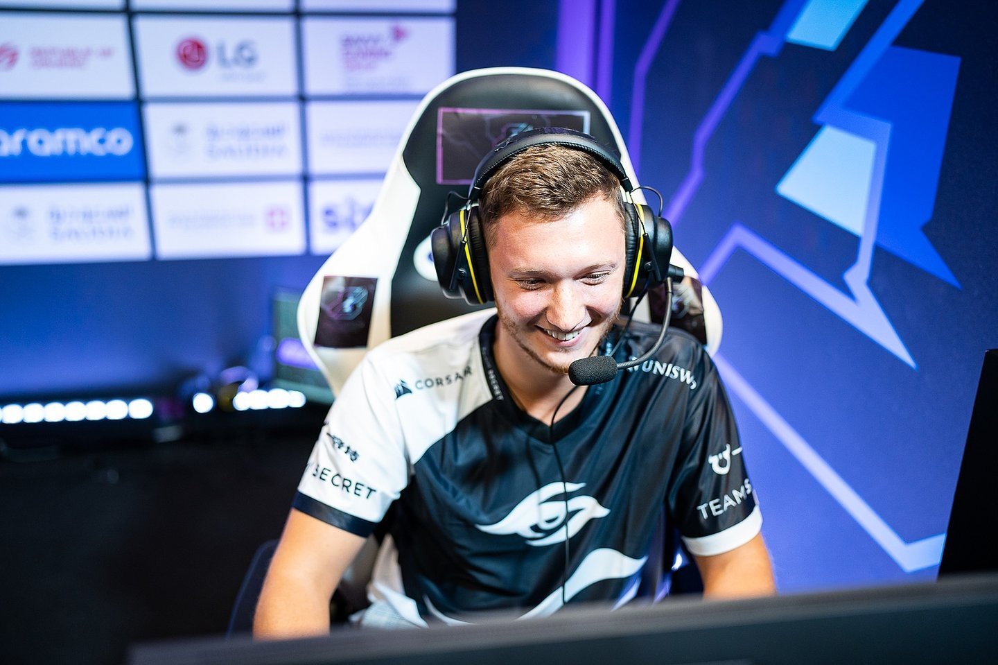 Непредсказуемое европейское дерби  прогноз на матч Secret и OG на ESL One Malaysia по Dota 2
