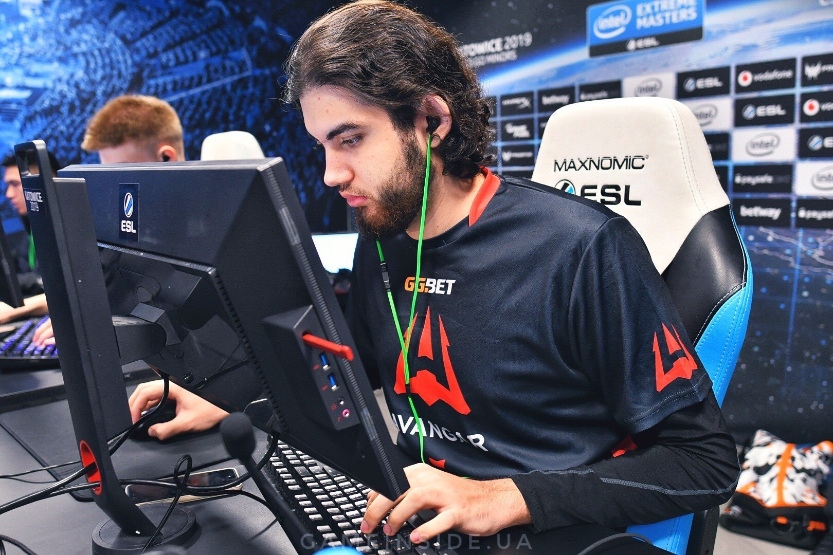 AVANGAR побеждает Renegades на StarLadder Major