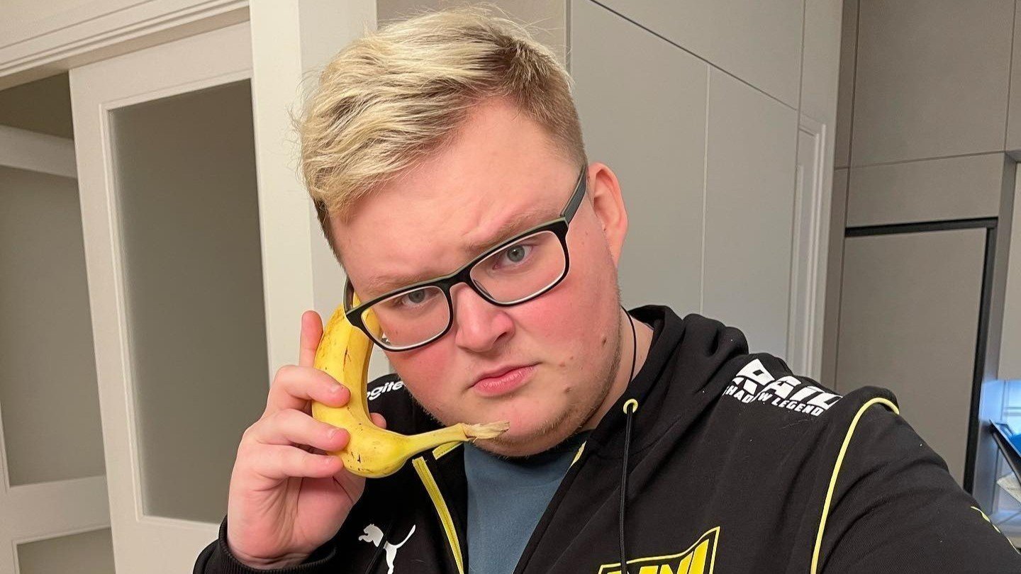 Бумыч анонсировал что возвращается в CSGO  он уже нашел команду