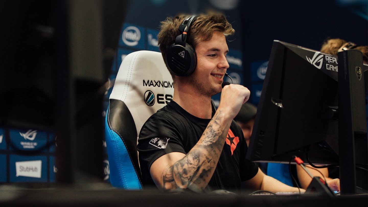 Device steam astralis фото 20