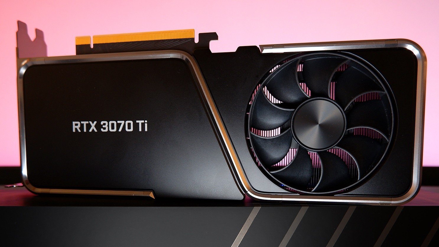 Самое время обновить ПК  цена RTX 3070 упала рекордно низко