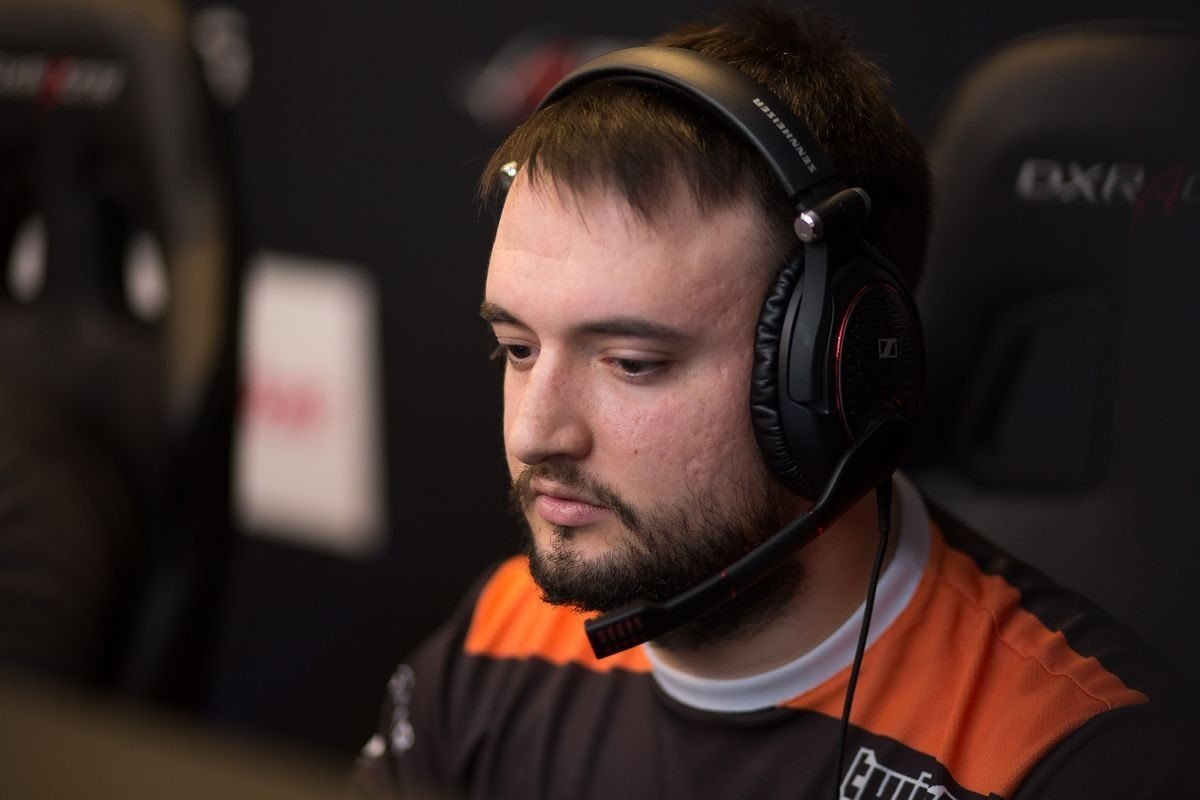 9pasha переходит в Natus Vincere