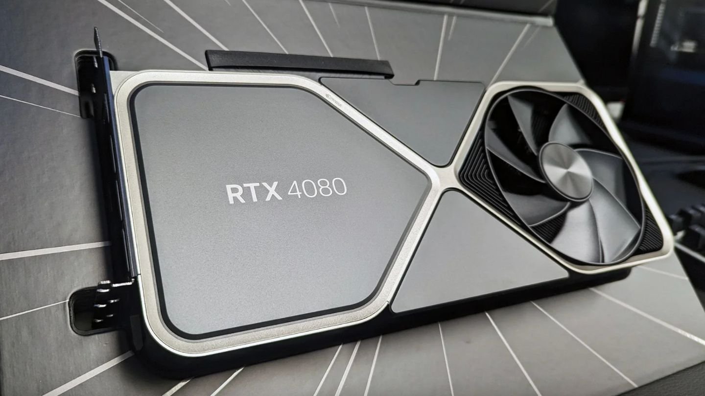 RTX 4080 с анимедевочкой стоит дороже RTX 4090