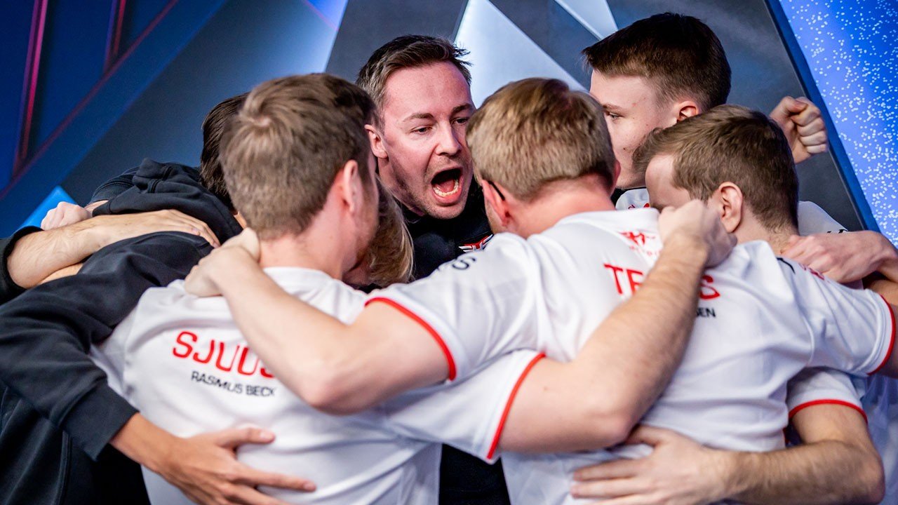 Прогноз на матч Heroic против NAVI на ESL Pro League Season 17