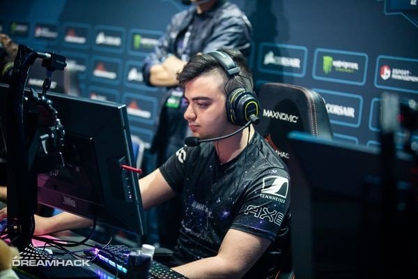 n0rb3r7 переходит из Winstrike в Syman Gaming на правах аренды