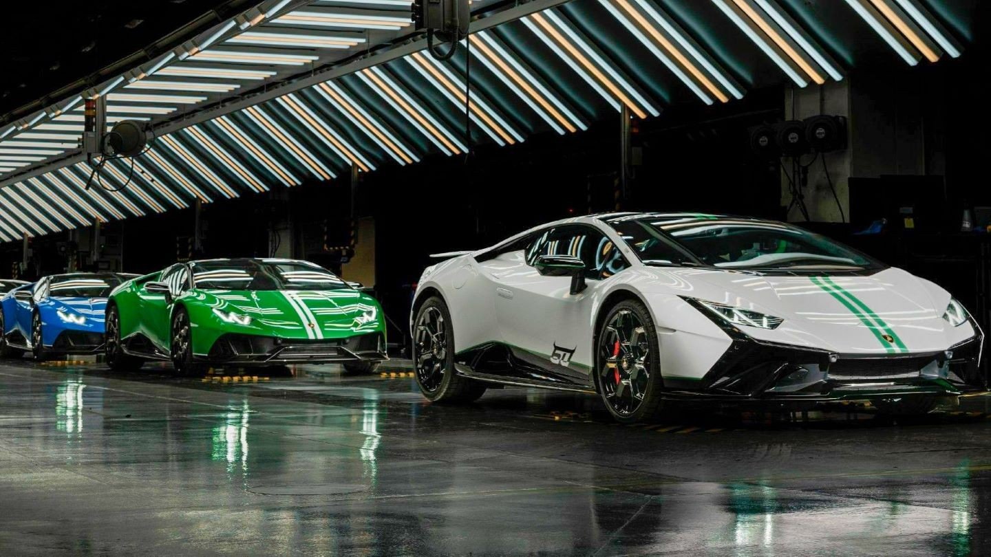 На Авито продают уникальный суперкар Lamborghini за 209 млн рублей