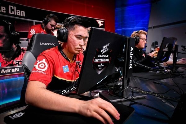 AVANGAR уступила CR4ZY в полуфинале DreamHack Rotterdam 2019