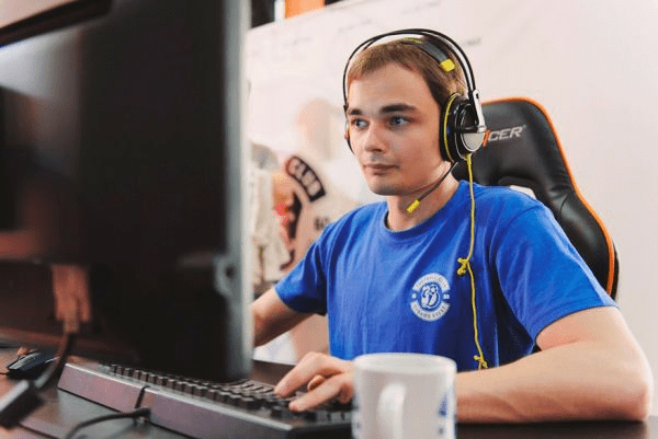 Две команды из СНГ полетят на DOTA Summit 11 jfshfj178 получили визы в США