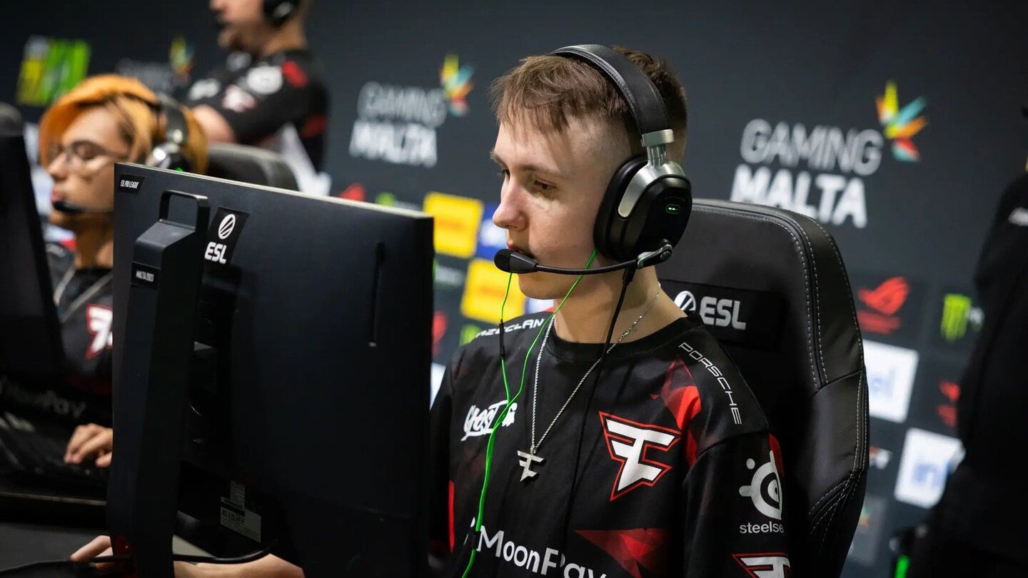 Прогноз на матч Ninjas in Pyjamas против FaZe Clan на IEM Cologne 2023