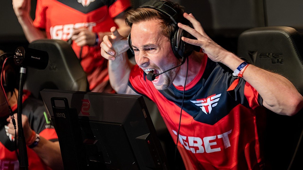 Прогноз на матч Heroic против Astralis на IEM Cologne 2023