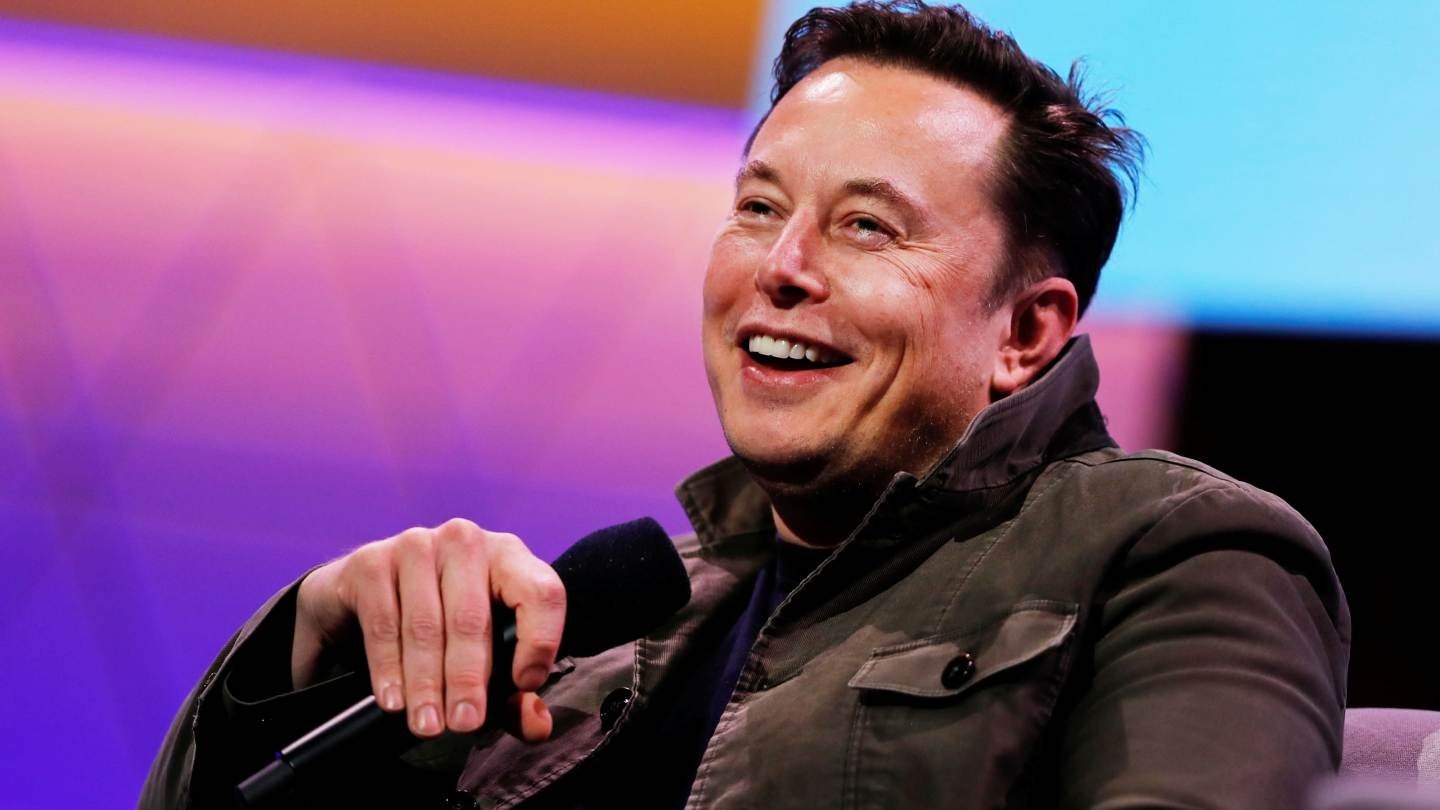 Илон Маск представил киберпиво за 15 тыс рублей в стиле Tesla