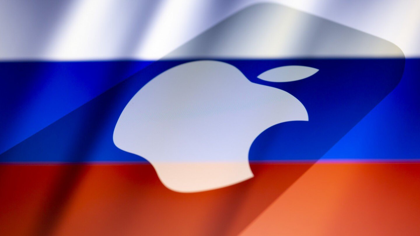 Apple russian. Apple в России. Apple Russia. Apple флаг России. Apple Украина Россия.