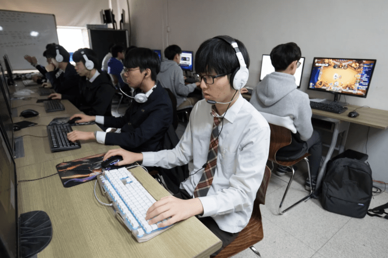Школьники все чаще становятся зависимыми от игр в Южной Корее нашли выход из ситуации