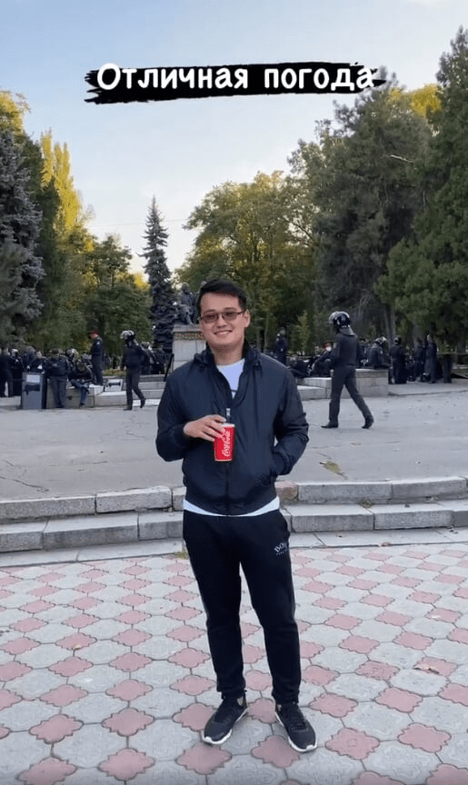Zayac принял участие в митинге против результатов выборов в парламент Киргизии