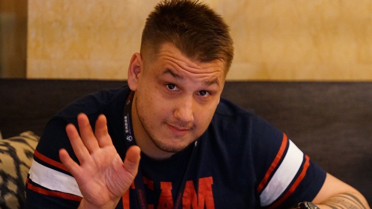 Zeus прокомментирует чемпионат 2х2 по CSGO в формате захват флага от Red Bull