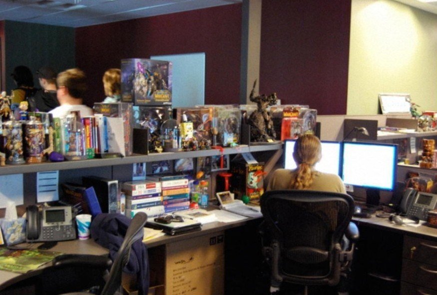 Как выглядят офисы Valve Rockstar Games и других разработчиков игр