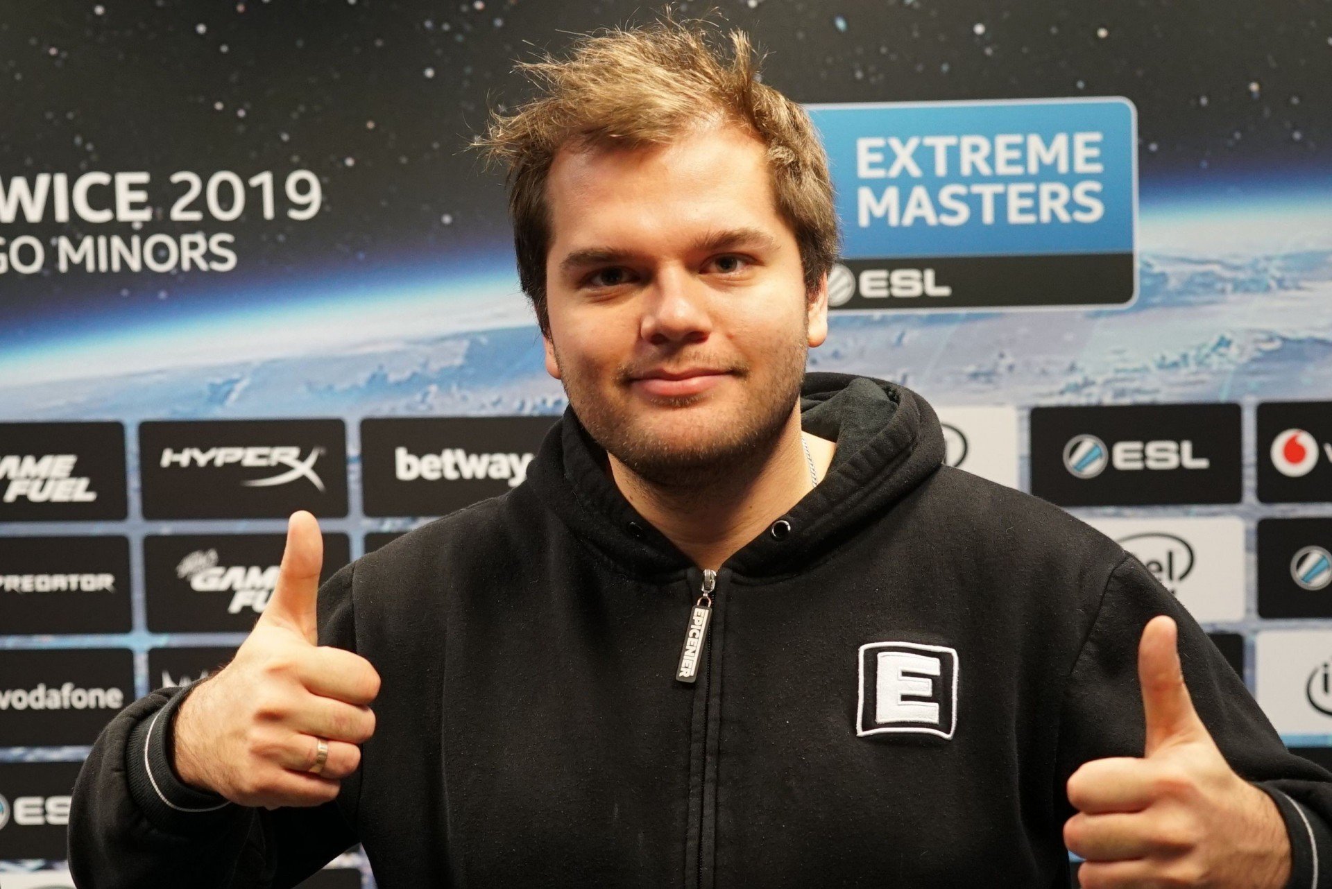 Cen9 заявил что золотой состав Natus Vincere 2010го года не получил призовые за 2 турнира
