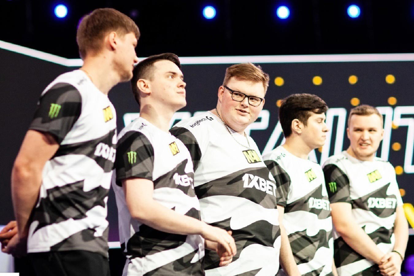 NAVI одержали победу над mousesports в рамках дебютного матча на ESL One Cologne