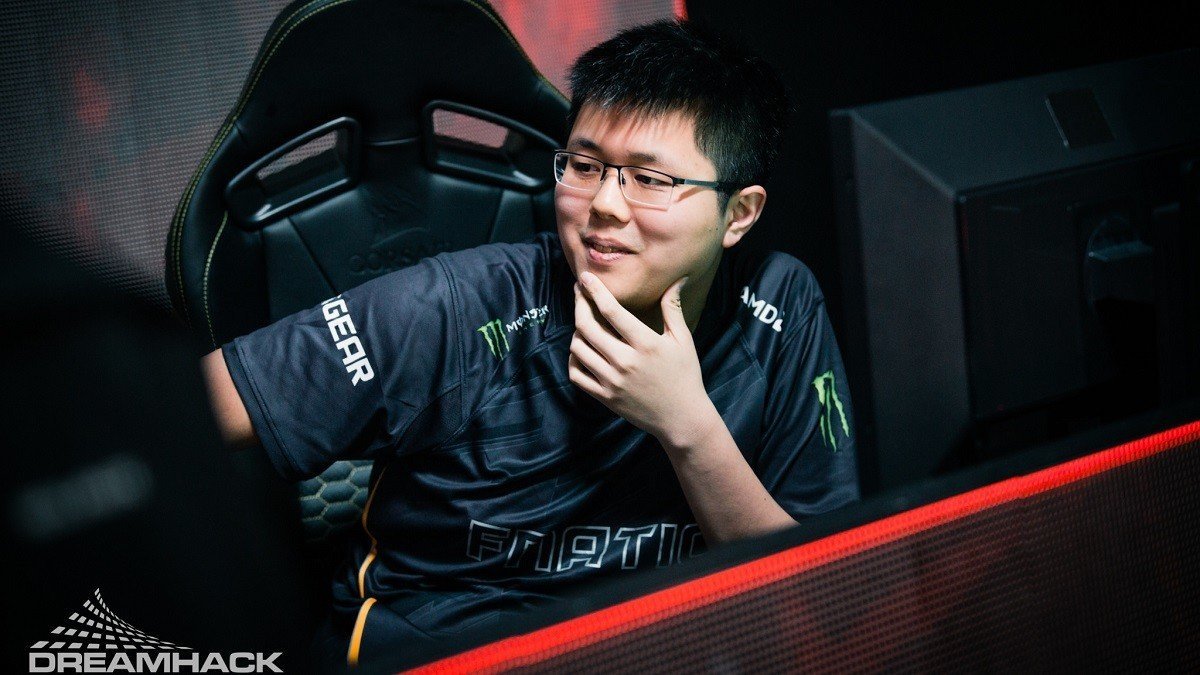 EternaLEnVy сделал татуировку с любимыми героями Dota 2