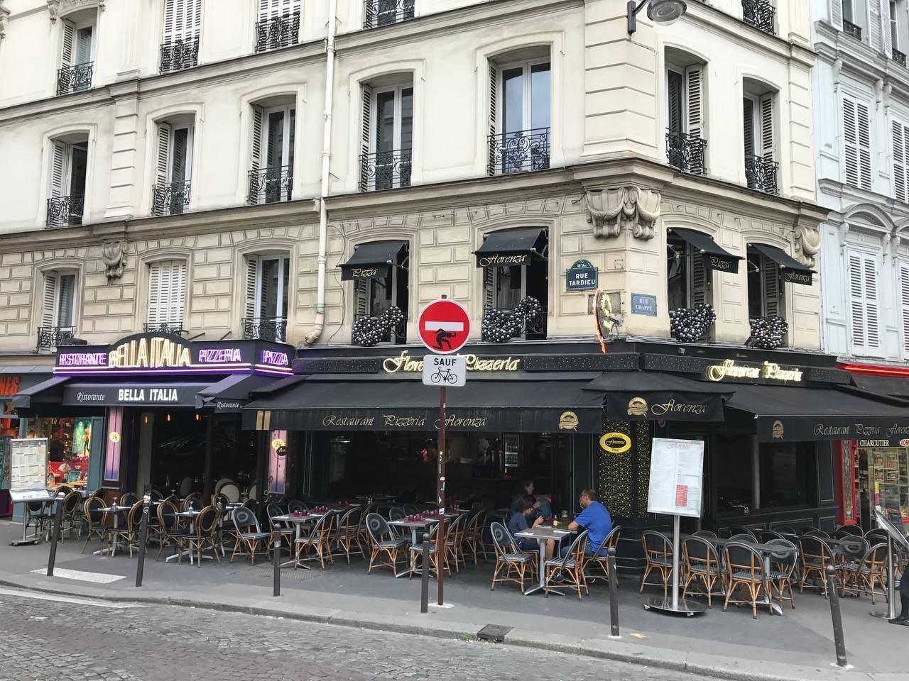 Мэддисон уехал в Париж блогер показал фото из столицы Франции