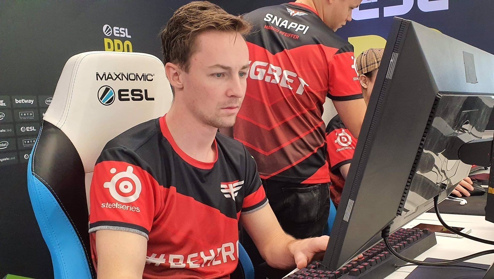 cadiaN Уход es3tag сплотил Heroic также как уход NiKo сплотил FaZe Clan