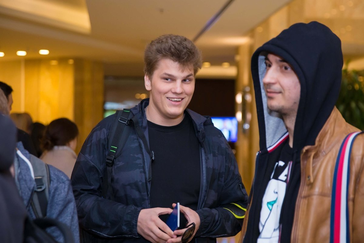 Iceberg о Just Error Это новая команда Героев у них маловато они просто берут своих сигнатурок