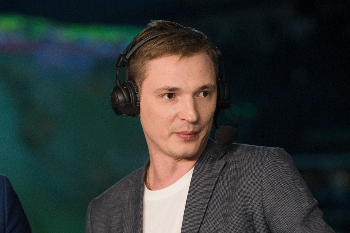 Smile об эйсе ZywOo против NAVI Пересматриваю и не теряю надежды что пуля залетит хотя бы в пятку