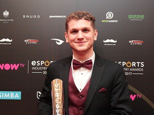 Esports Industry Awards 2018  кто был лучшим в 2018 году