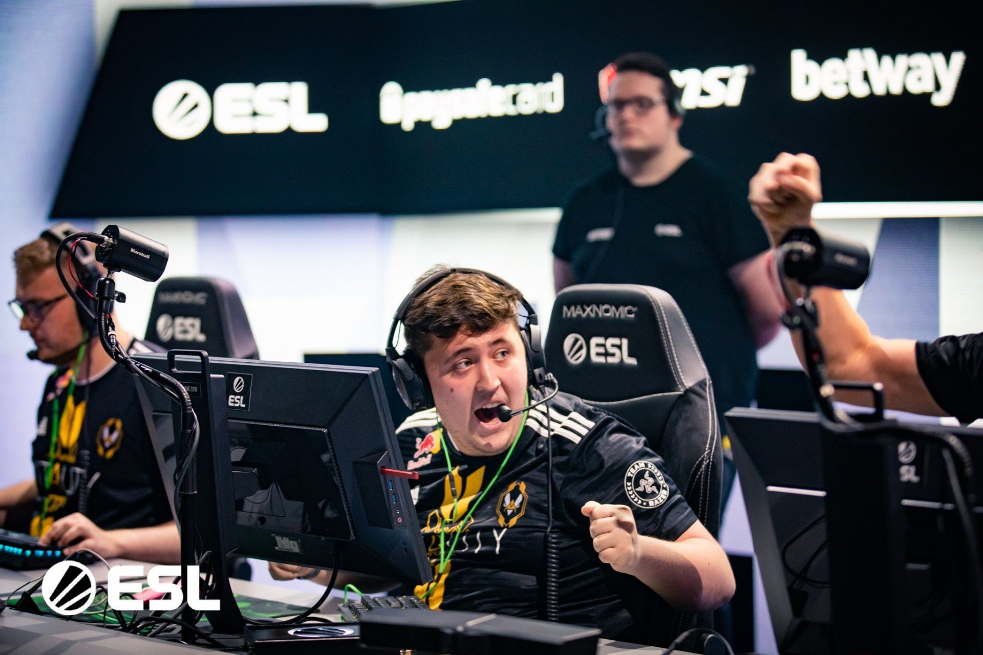 Vitality обыграли Astralis в финале BLAST Premier Fall 2020