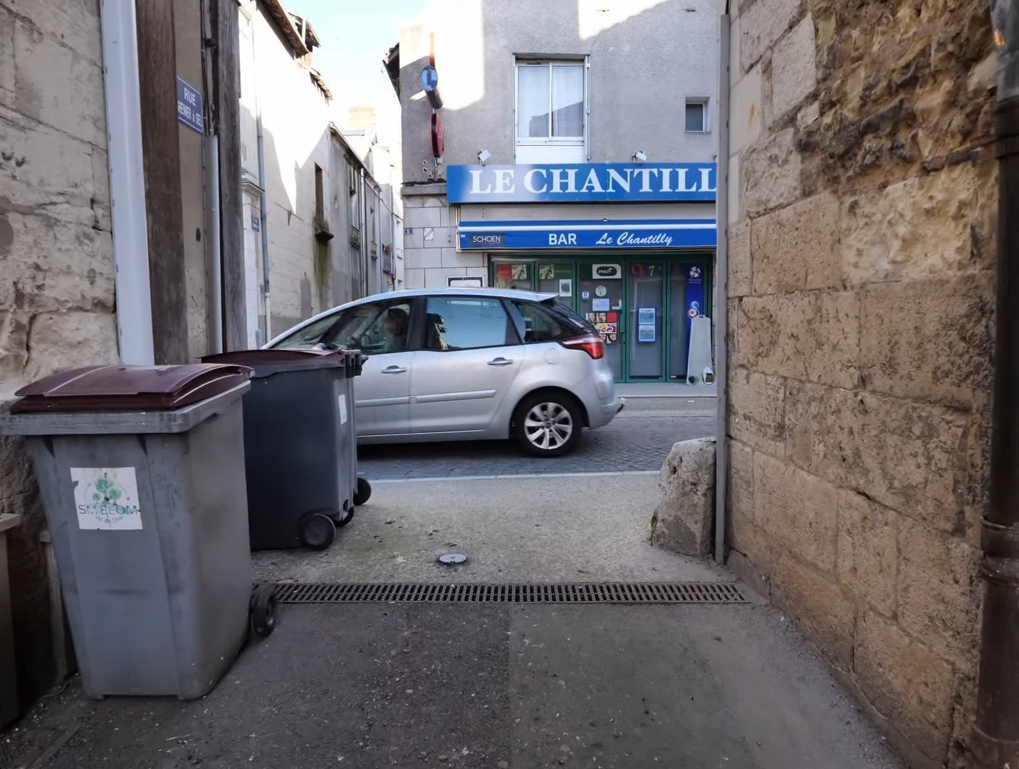 На Unreal Engine 5 воссоздали улицу во Франции выглядит пугающе реалистично