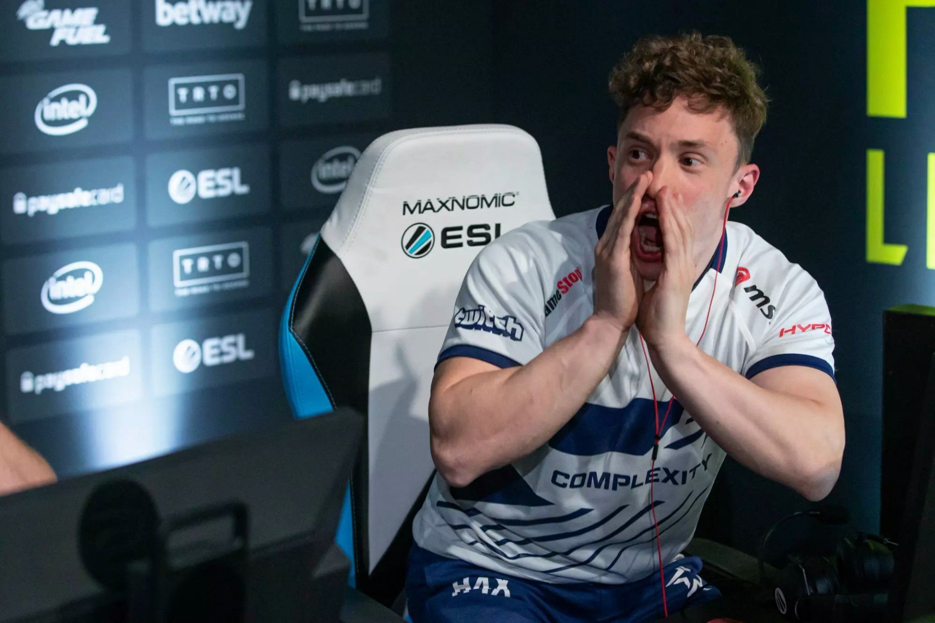 RUSH о Bubzkji Он слабеет просиживая в запасе Astralis