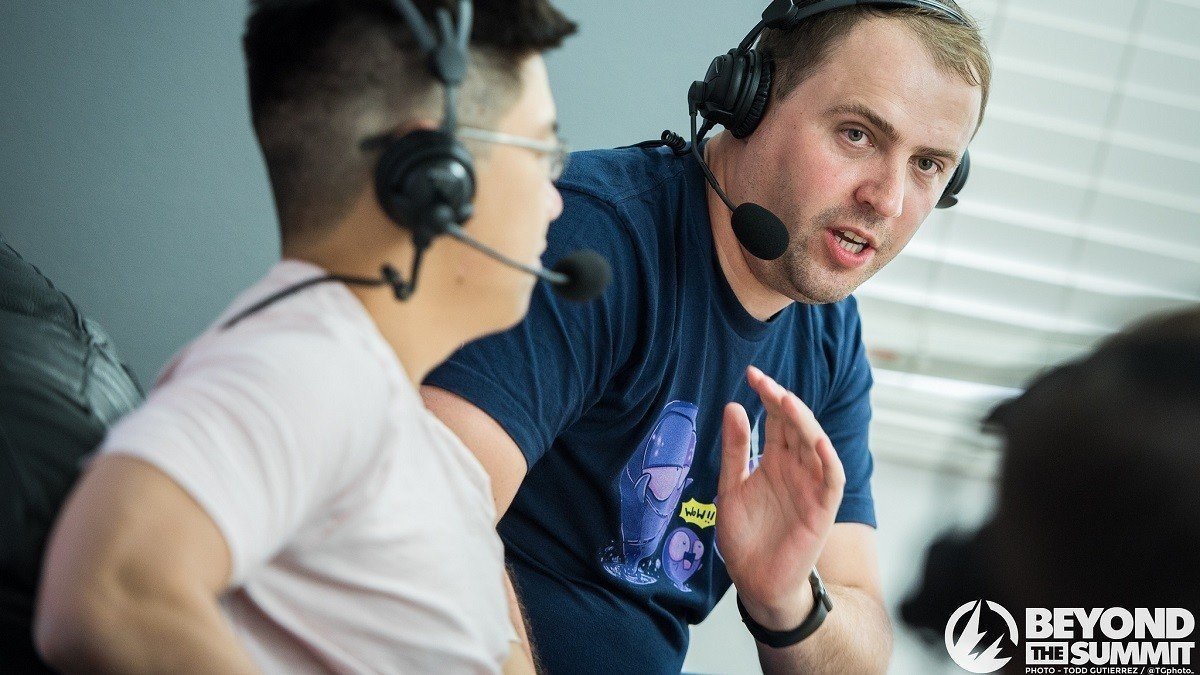 v1lat ZywOo и S1mple должны получить места 1а и 1b