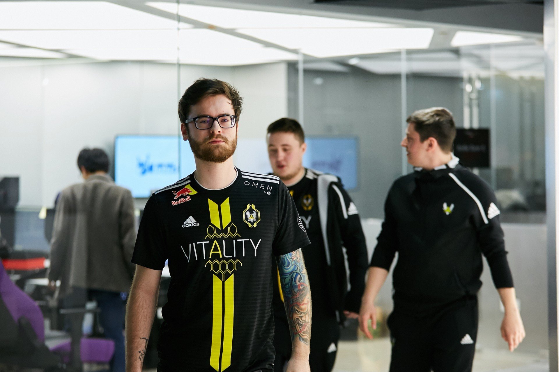 Team Vitality оштрафовали на 10 000 за стримснайпинг