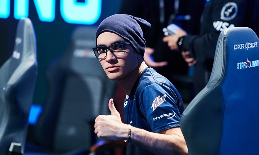 EXTREMUM проиграла GODSENT в матче за выход в плейофф