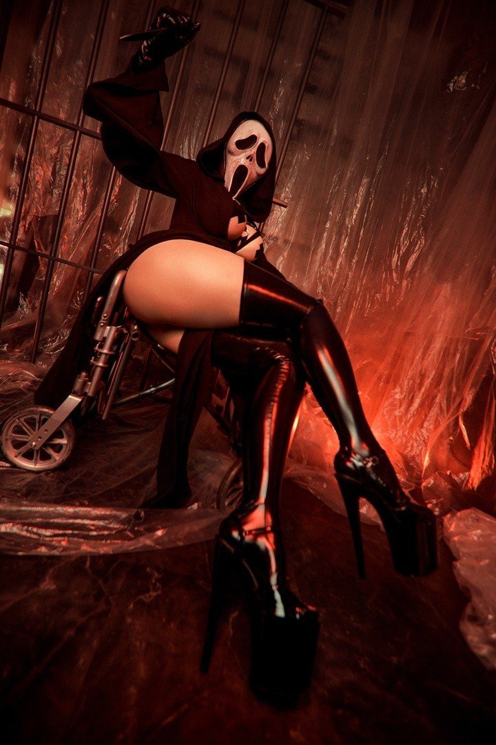 Источник: https://vk.com/alice_cosplay