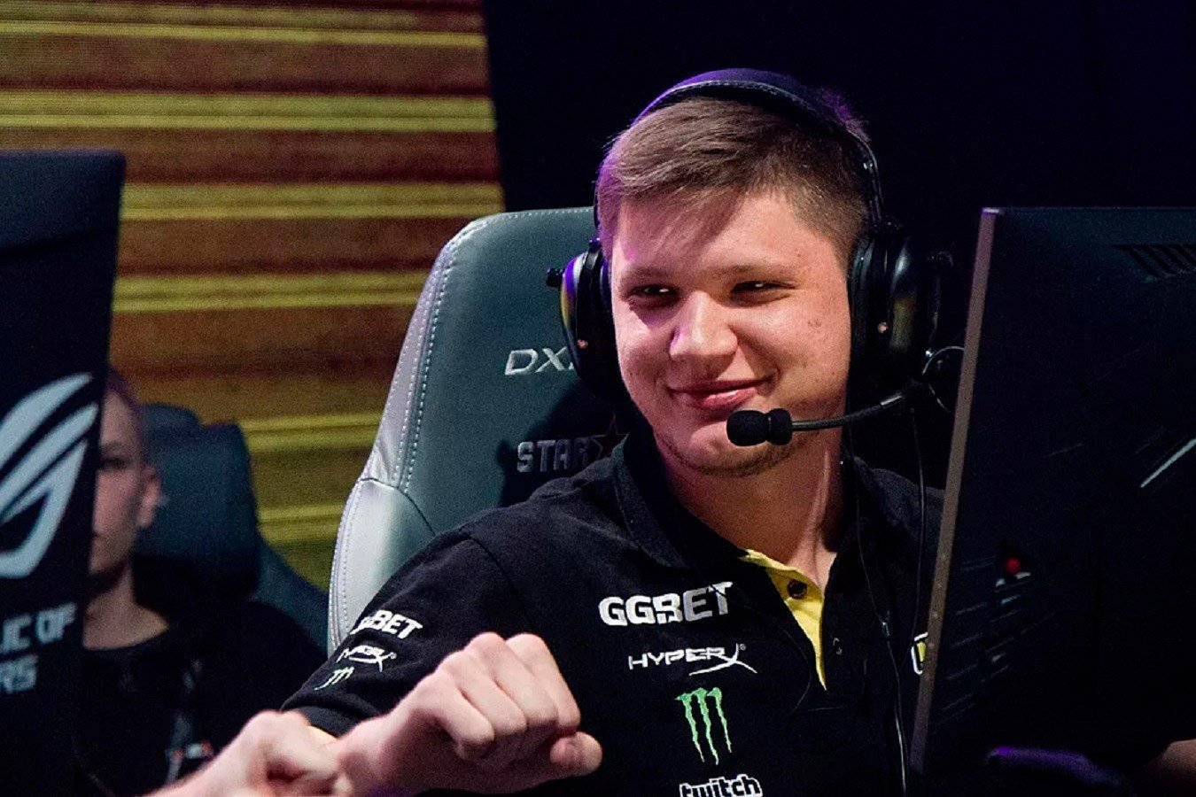 Navi csgo. Александр Симпл Костылев. Александр s1mple Костылев. Нави Александр Костылев. Александр Костылев КС го.