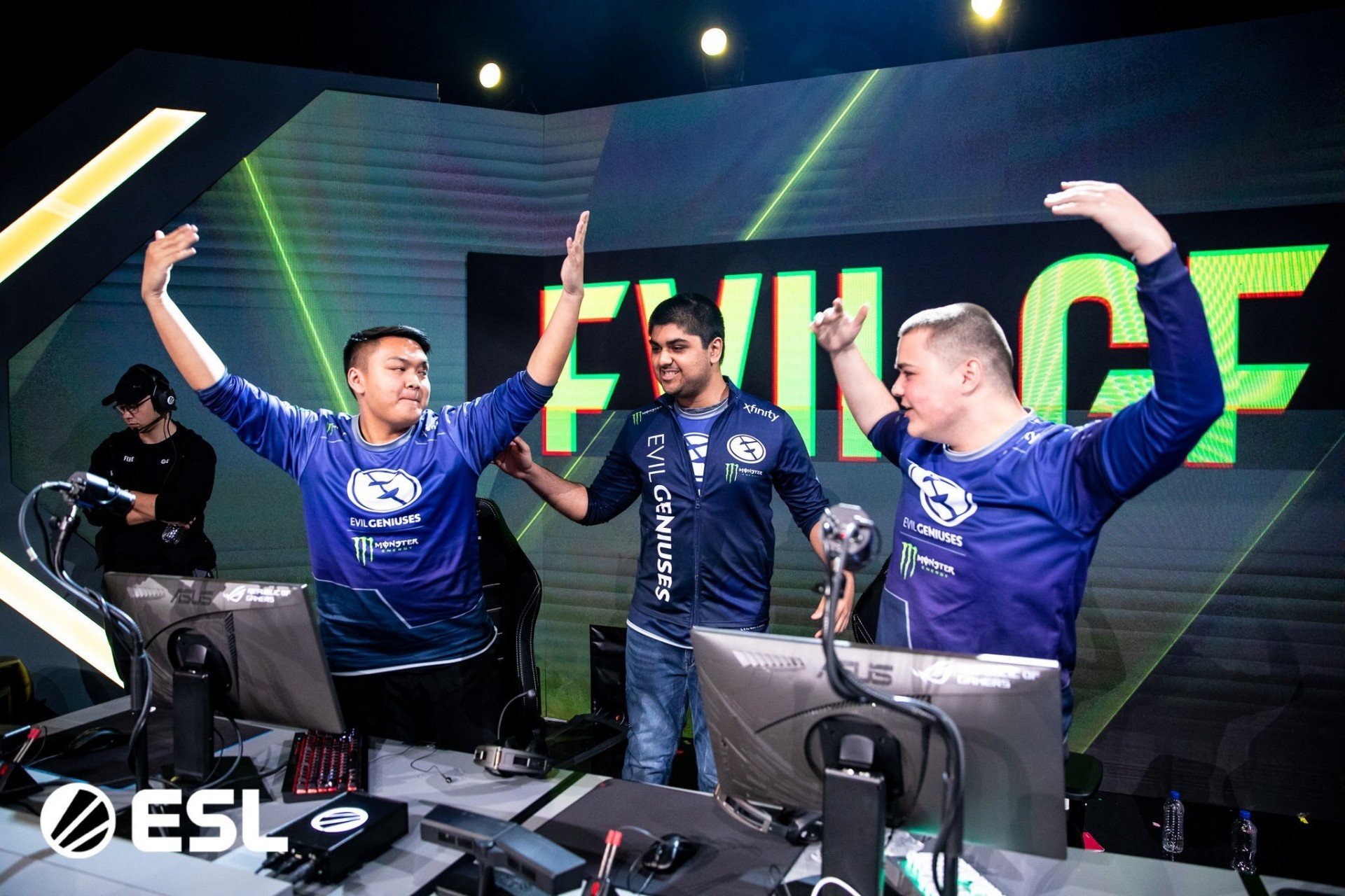Evil Geniuses сравняли счет в серии с Virtuspro