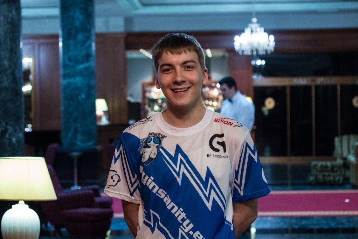 Poloson выступит за Quincy Crew на Singapore Major
