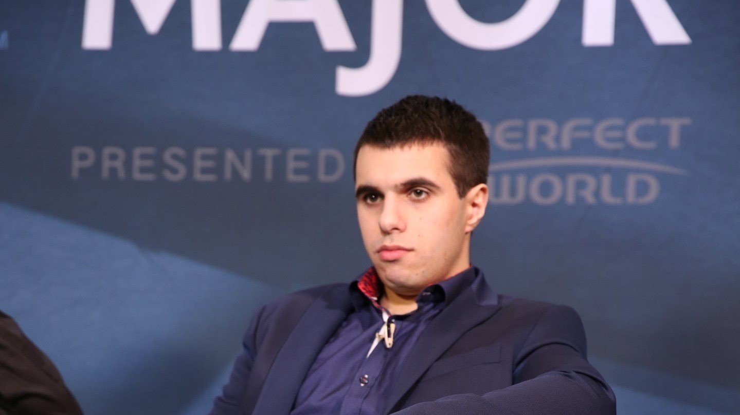 VeRsuta забанили на Twitch  он не будет кастить Major