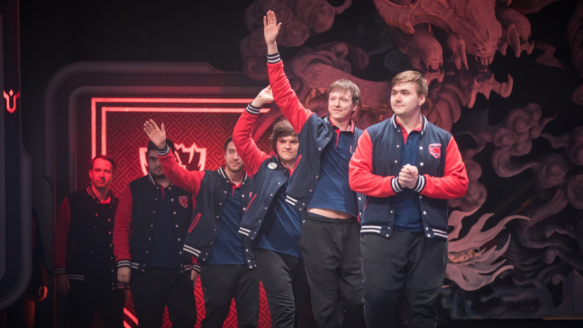 Gambit отказалась от состава по League of Legends
